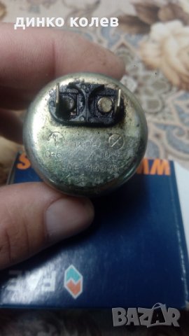 Продавам датчик за налягане на маслото на НИСАН Л 35095, снимка 2 - Части - 27357736