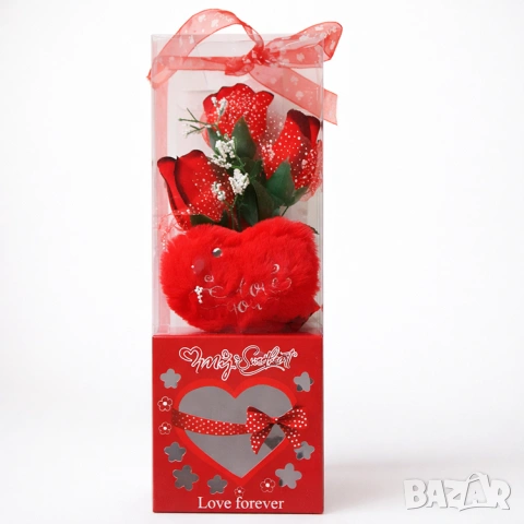 Светещ букет с червени рози и плюшено сърце 
