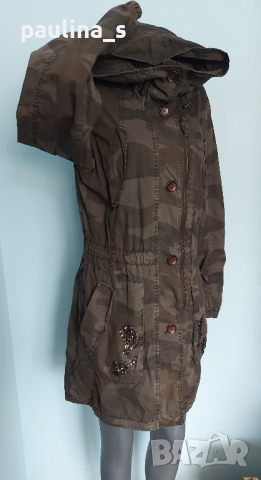 Маркова камуфлажна парка с камъни "Betty Barclay" / голям , снимка 2 - Шлифери - 44853473
