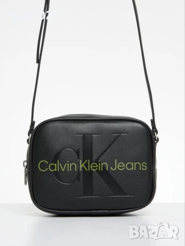 Оригинална чанта на Calvin Klein!, снимка 10 - Чанти - 53463978