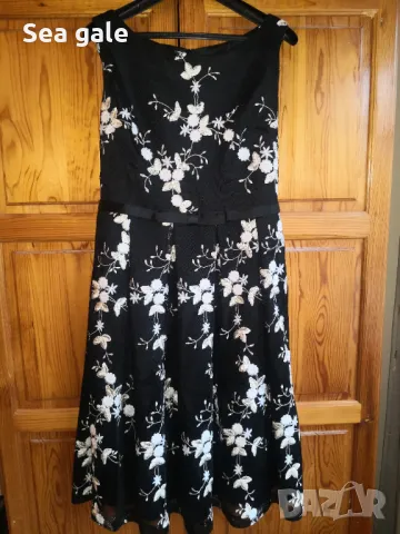 Рокля на цветя, снимка 3 - Рокли - 48342308