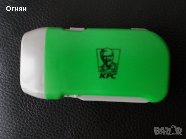Лед фенерче с динамо KFC, снимка 2 - Колекции - 28094145