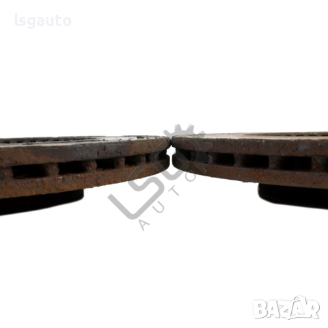 Комплект предни спирачни дискове Volkswagen Passat (B7) 2010-2014 ID: 123667, снимка 4 - Части - 44894711