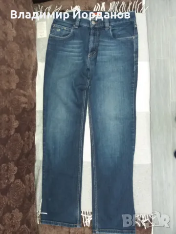 мъжки черни джинси BUGATTI, размер 32 дължина 175 см. много запазени