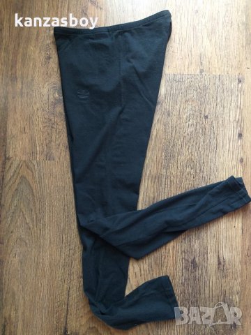 Adidas - страхотен дамски клин, снимка 8 - Клинове - 33280619