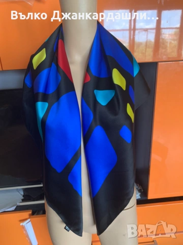 Копринен шал на геометрични фигури, снимка 6 - Шалове - 53151153