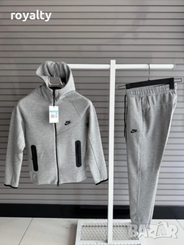 Nike Tech Сив Мъжки Екип 