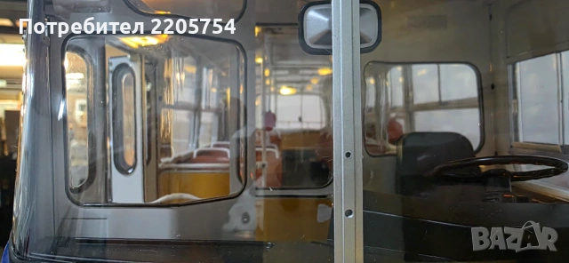 Ikarus 260 1:12 реалистичен модел, снимка 6 - Декорация за дома - 53270992