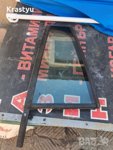 Шкода Октавия 3 задно ляво малко стъкло