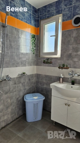 Продавам двустаен апартамент в разширен център на гр Перник , снимка 8 - Етаж от къща - 44311559