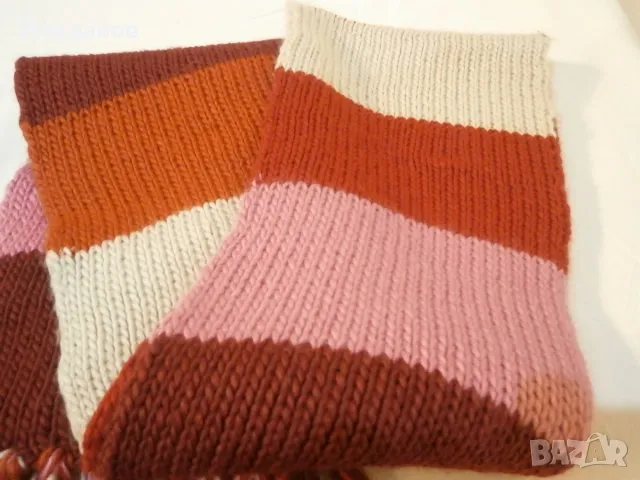 Плетен дамски шал, снимка 3 - Шалове - 48464966