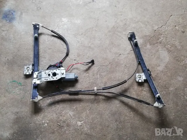 Стъклоповдигач машинка стъкло Фолцваген Поло VW Polo 6N

