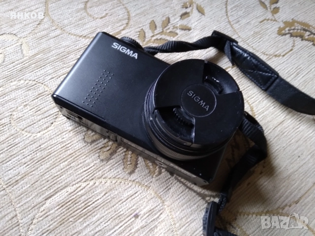 Предлагам рядка професионална Фото камера SIGMA DP2 MERRILL. 48MP.