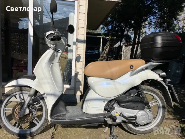 Скутер, снимка 2 - Мотоциклети и мототехника - 49821512