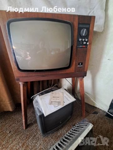 Стари телевизори единият е Мургаш , снимка 4 - Антикварни и старинни предмети - 52227127