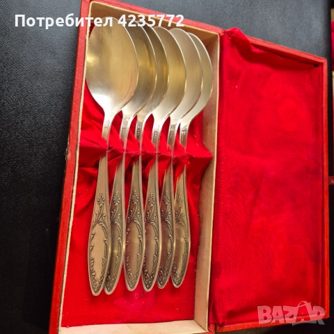 Комплект винтидж посребрени лъжици от мелхиор. Произход СССР. Подарък към комплека посребрена лопат.