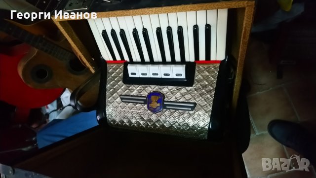 Продавам Акордеон Велтмайстер 40 баса