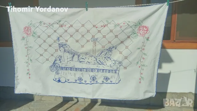 Бродиран ковьор., снимка 4 - Антикварни и старинни предмети - 48822356