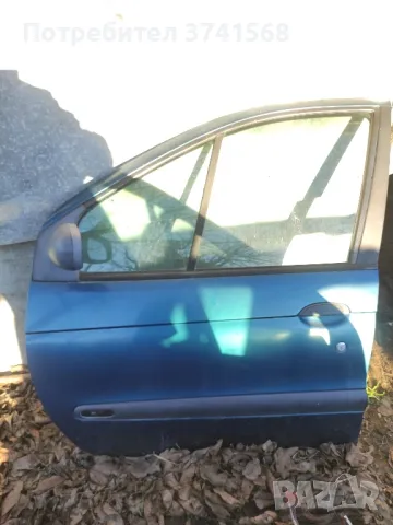 продавам врата Рено Меган Сценик , снимка 2 - Части - 48510233