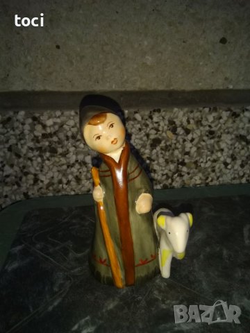 Старинна порцеланова фигурка с дефект счупен единия крак на агнето, снимка 5 - Антикварни и старинни предмети - 37855121