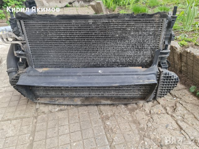 Продавам радиатори комплект-воден,климатичен и интеркулер и вентилатор за охлаждане. За Волво v50 