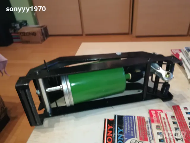 крачна руска помпа с манометър 3003251329, снимка 2 - Аксесоари и консумативи - 49696197