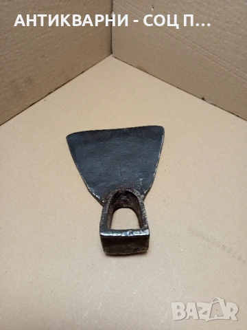 Соц Стара Ръчно Кована Мотика Тегло 0.950кг Номер/8/., снимка 4 - Антикварни и старинни предмети - 51184755