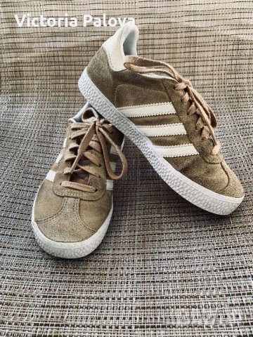 Детски леки маратонки ADIDAS GAZELLE оригинал, снимка 4 - Детски маратонки - 36988268