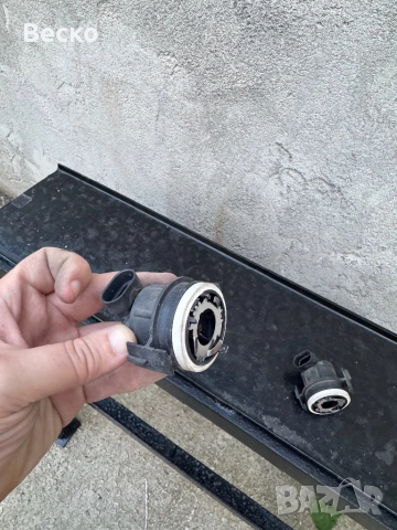 Фасунга за е46., снимка 2 - Части - 52261578