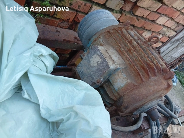 Електромотор , снимка 4 - Електродвигатели - 52910213