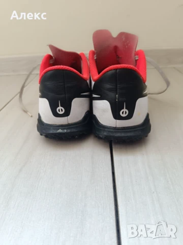 Футболни обувки Nike LEGEND 10 CLUB TF размер 39,5