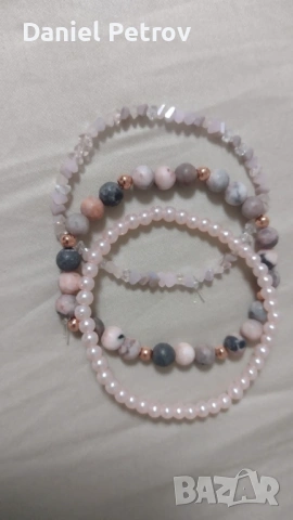 Ръчно изработени гривни и обеци 