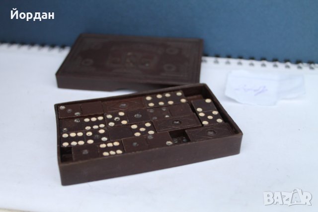 Кутия домино от бакелит-1950 година, снимка 4 - Колекции - 39098437