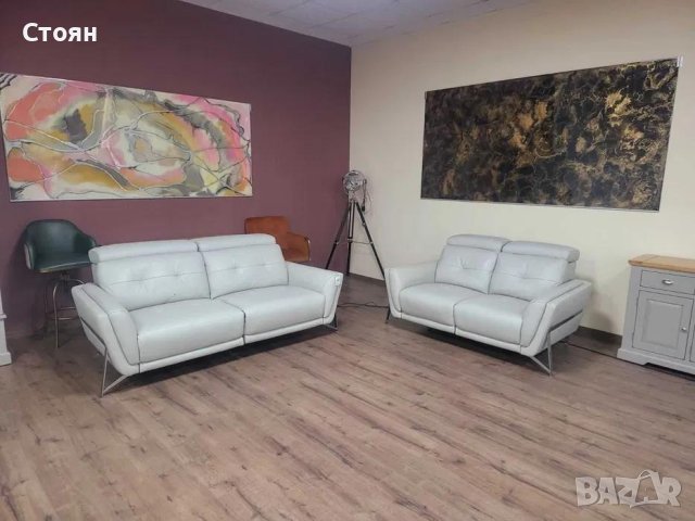 Светло сив комплект кожени дивани двойка и тройка Loreto с ел. релакс