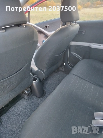 Toyota Yaris, снимка 11 - Автомобили и джипове - 52181615