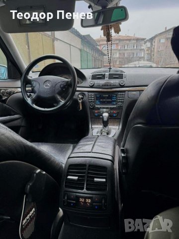 Mercedes E320, снимка 10 - Автомобили и джипове - 44099618