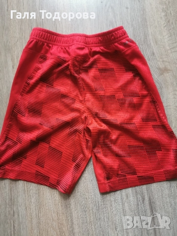 Спортен комплект Nike къси шорти и потник за 5-6г, снимка 5 - Детски комплекти - 51441886