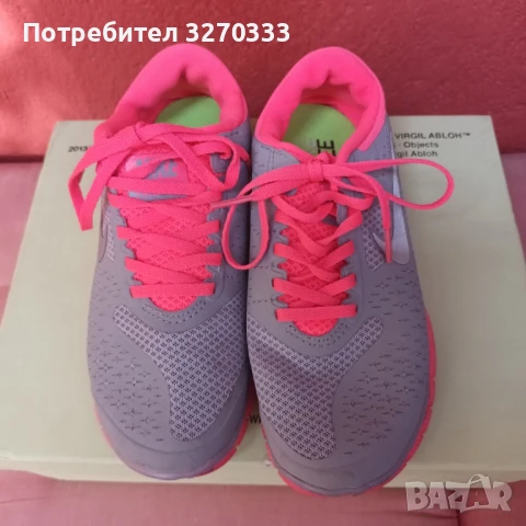 Дамски маратонки Nike , снимка 2 - Маратонки - 51395115