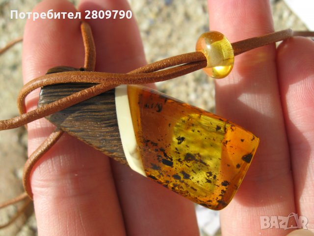 Ръчно изработена висулка от кехлибар, каква никой друг няма / Handmade amber pendant no one else has, снимка 1 - Колиета, медальони, синджири - 33341222