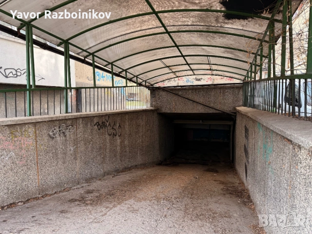 Гараж под наем - София, кв. Оборище , снимка 3 - Гаражи и паркоместа - 53527162