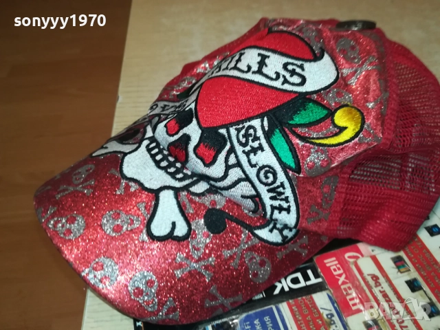 ED HARDY-RED 2208251708, снимка 14 - Шапки - 51455771