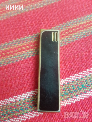 Позлатена запалка PIERRE CARDIN, снимка 2 - Антикварни и старинни предмети - 53230196