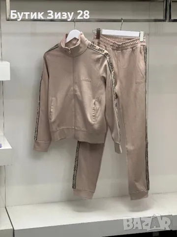 Дамски екипи Guess, 5 цвята +реални снимки , снимка 8 - Спортни екипи - 49047484
