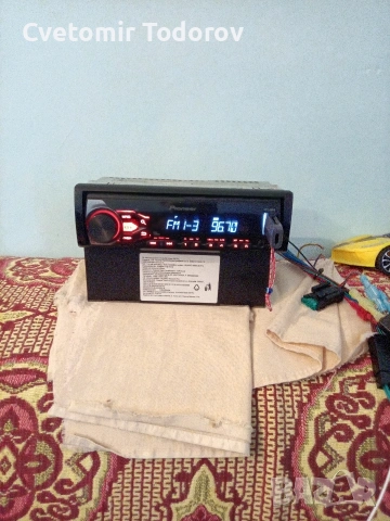 Авто радио Pioneer със USB