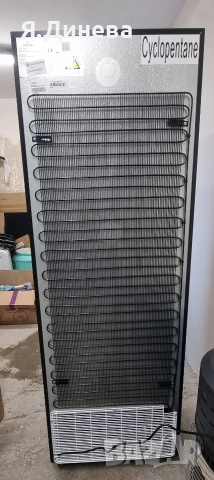 Хладилна витрина Klarstein 270L, снимка 10 - Витрини - 53598360