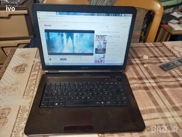 лаптоп Sony vaio, снимка 3 - Лаптопи за дома - 47917444