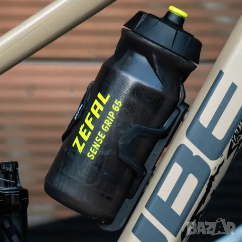 Ултра-лека Обратима Стойка За Бутилка За Велосипед Zefal Pulse Z2 С Достъп Отляво Или Отдясно, снимка 7 - Аксесоари за велосипеди - 47288541
