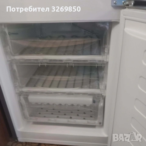 Хладилник Indesit class A * кото нов, снимка 3 - Хладилници - 53487136