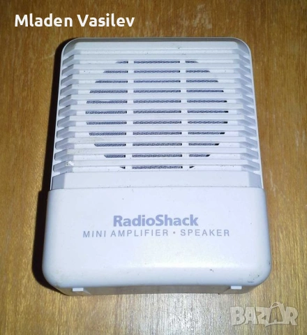 Тонколонка с вграден усилвател RadioShack 