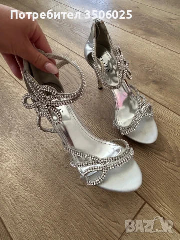 Продавам чисто нови токчета, снимка 4 - Дамски елегантни обувки - 50744686